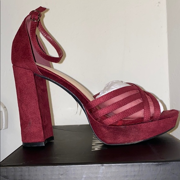 Fashion Nova Shoes - Burgundy Pumps- size 8